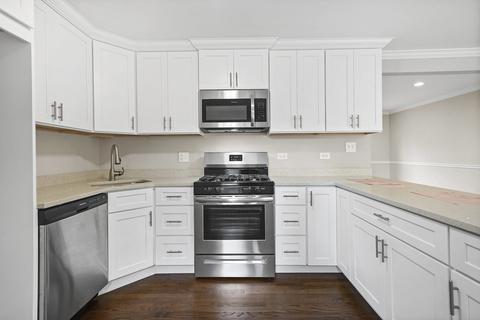 881 Vera Ln, Wheeling, IL 60090 photo 14