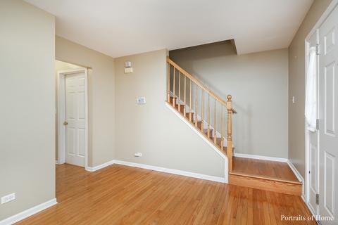 2016 Colonial St, Aurora, IL 60503 photo 3