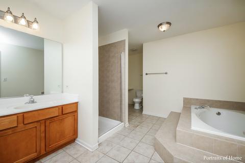 2016 Colonial St, Aurora, IL 60503 photo 15