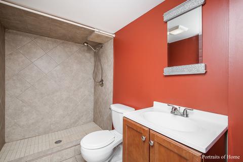 2016 Colonial St, Aurora, IL 60503 photo 24