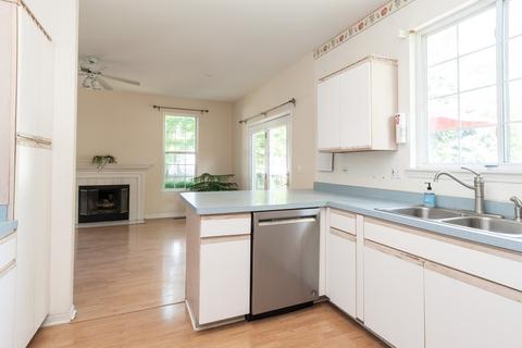 1956 Pointe Blvd, Aurora, IL 60504 photo 8