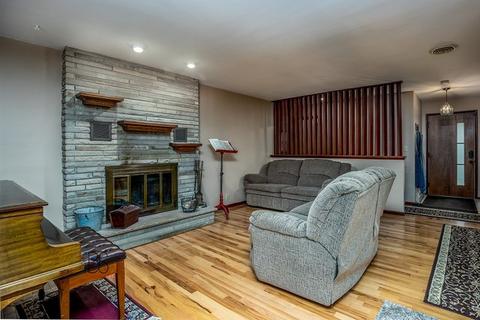 911 Evans St, Ottawa, IL 61350 photo 3