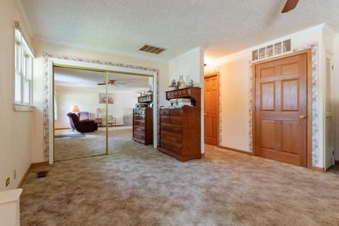 545 Washington Blvd, Hoffman Estates, IL 60169 photo 3