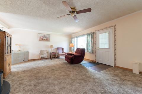 545 Washington Blvd, Hoffman Estates, IL 60169 photo 2