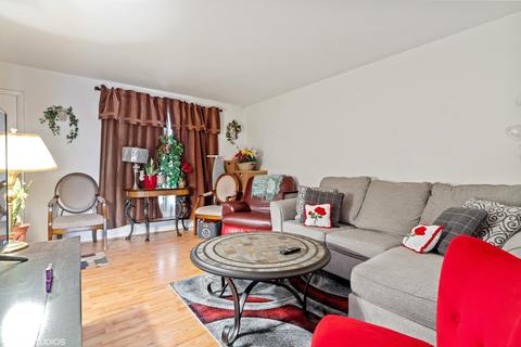 1723 Sessions Walk, Hoffman Estates, IL 60169 photo 2