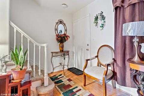 1723 Sessions Walk, Hoffman Estates, IL 60169 photo 3