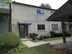 449 Commanche Trl, Wheeling, IL 60090 photo 1