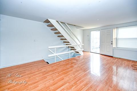 1237 Fairwood Ct #2, Elgin, IL 60123 photo 4