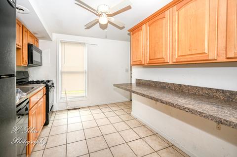1237 Fairwood Ct #2, Elgin, IL 60123 photo 5