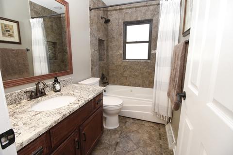 902 Macgregor Rd, Lockport, IL 60441 photo 24