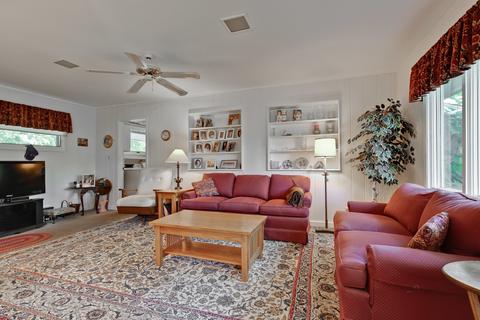 270 E Drury Ln, North Barrington, IL 60010 photo 8