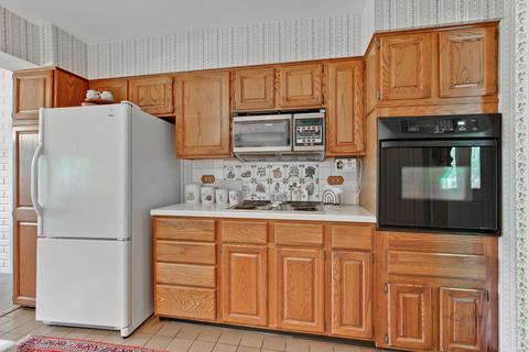 270 E Drury Ln, North Barrington, IL 60010 photo 14