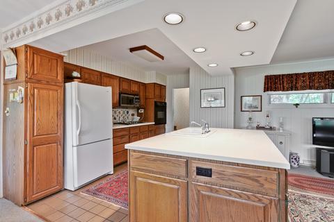 270 E Drury Ln, North Barrington, IL 60010 photo 12