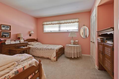 270 E Drury Ln, North Barrington, IL 60010 photo 20