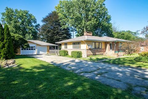 207 Pine St, Georgetown, IL 61846 photo 1