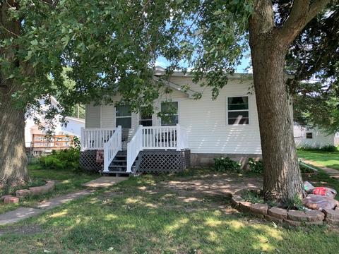403 S Putnam St, Lostant, IL 61334 photo 1