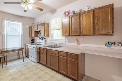 809 Prairie St, Aurora, IL 60506 photo 12