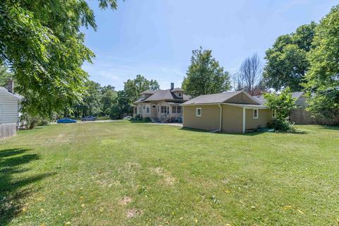 809 Prairie St, Aurora, IL 60506 photo 3