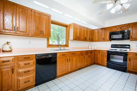 816 Elden Dr, Cary, IL 60013 photo 11