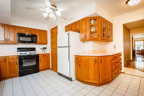 816 Elden Dr, Cary, IL 60013 photo 12