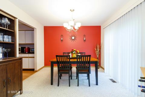 890 Dandridge Ct, Elgin, IL 60120 photo 6