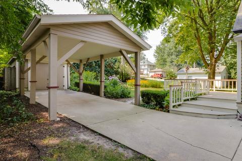 407 Beecher St, Bloomington, IL 61701 photo 41