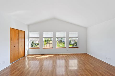 28806 Bakers Dr, Lakemoor, IL 60051 photo 7