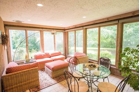 33 W672 Mare Barn Ln, Wayne, IL 60184 photo 11