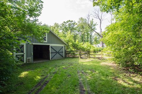 33 W672 Mare Barn Ln, Wayne, IL 60184 photo 22