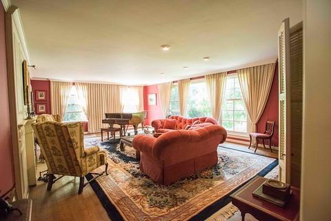 33 W672 Mare Barn Ln, Wayne, IL 60184 photo 7