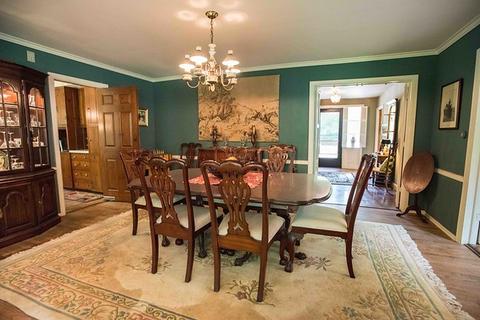 33 W672 Mare Barn Ln, Wayne, IL 60184 photo 8