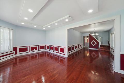 7537 S Hermitage Ave, Chicago, IL 60620 photo 8