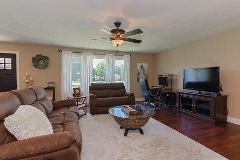 3 James Ct, Minier, IL 61759 photo 3