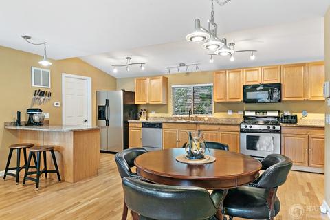 1504 River Terrace Dr, Johnsburg, IL 60051 photo 10