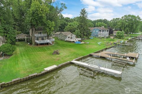 1504 River Terrace Dr, Johnsburg, IL 60051 photo 2