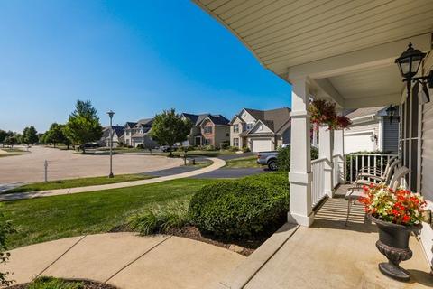 121 Hearthstone Dr, Bartlett, IL 60103 photo 3