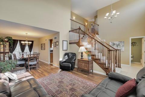 121 Hearthstone Dr, Bartlett, IL 60103 photo 6