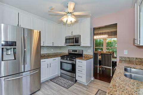 1225 John Dr, Hoffman Estates, IL 60169 photo 9