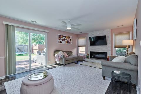 1225 John Dr, Hoffman Estates, IL 60169 photo 10