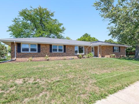 1102 E Vernon Ave, Normal, IL 61761 photo 1