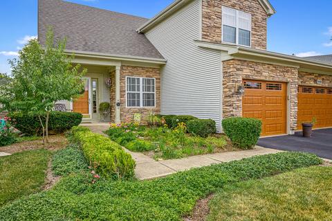 1449 Newcastle Ln, Bartlett, IL 60103 photo 2