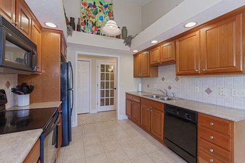 2498 Heather Ridge Dr, Normal, IL 61761 photo 3