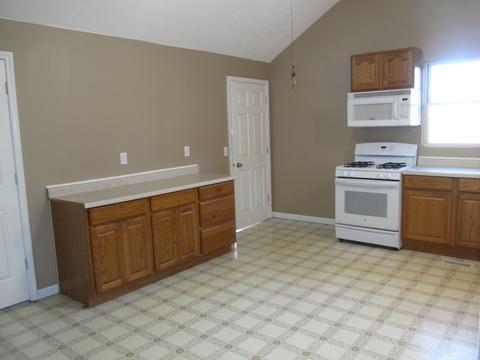 812 Bunn St, Bloomington, IL 61701 photo 11