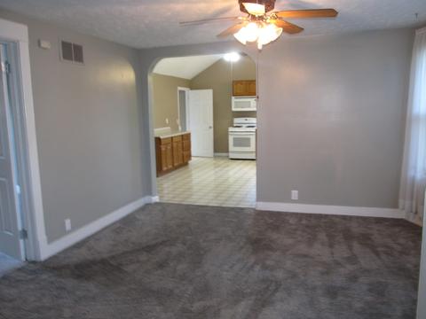 812 Bunn St, Bloomington, IL 61701 photo 17