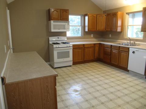 812 Bunn St, Bloomington, IL 61701 photo 13