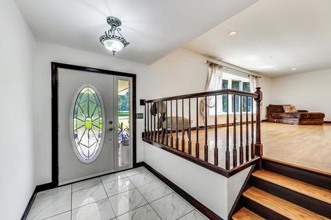 1230 Forest Dr, Elgin, IL 60123 photo 4