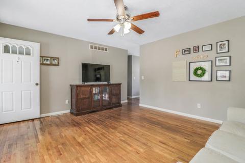 1714 Truman Dr, Normal, IL 61761 photo 2