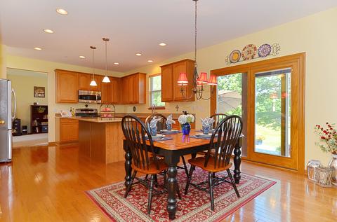 6080 Irene Dr, Hoffman Estates, IL 60192 photo 13