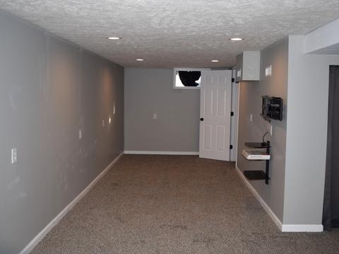 303 Meadows Ave, Bloomington, IL 61701 photo 16