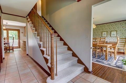 1211 Surrey Ct, Algonquin, IL 60102 photo 4